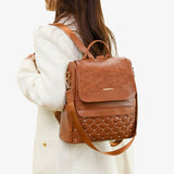 sac-antivol-femme-chic-Beverly-marron-porte