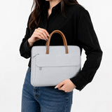 sacoche-femme-portable-tendance-Pia-gris-porte